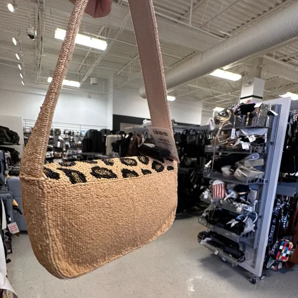 America & Beyond Leopard Print Beaded Shoulder Bag NWT - Picture 3 of 4